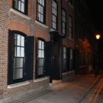 Jack The Ripper Tour in London's East End - The Guides: Knowledge and Charisma Matter