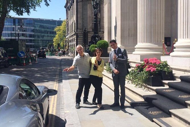 James Bond Filming Locations: Private Black Cab Tour in London - The Sum Up