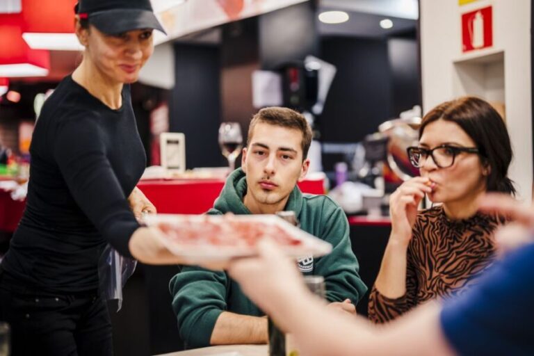 Jamón Iberico Masterclass with Wine Tasting Sagrada Familia - The Food and Wine