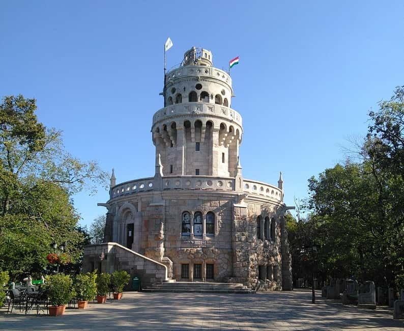 János Hill Sightseeing with Traditional Lunch: Normafa Síház - Who Will Love This Tour?