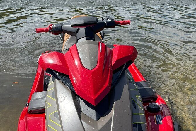 Jetski Rentals - What to Expect During Your Jetski Ride