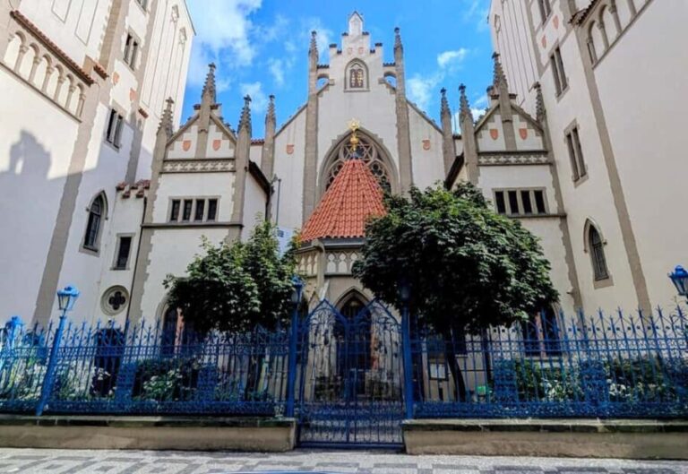 Jewish Prague: Guided Tour with Synagogues & Cemetery Entry - A Deep Dive into the Experience