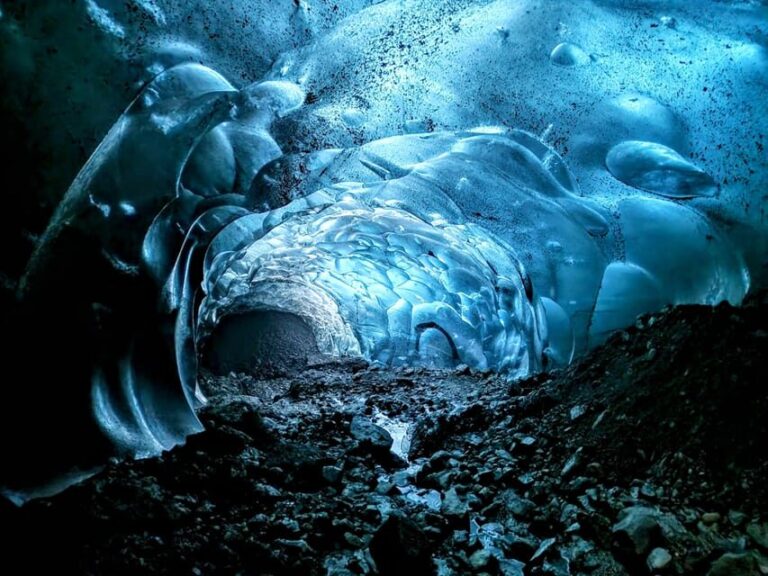 Jökulsárlón: Blue Ice Cave Tour and Glacier Walk - Real Experiences from Travelers
