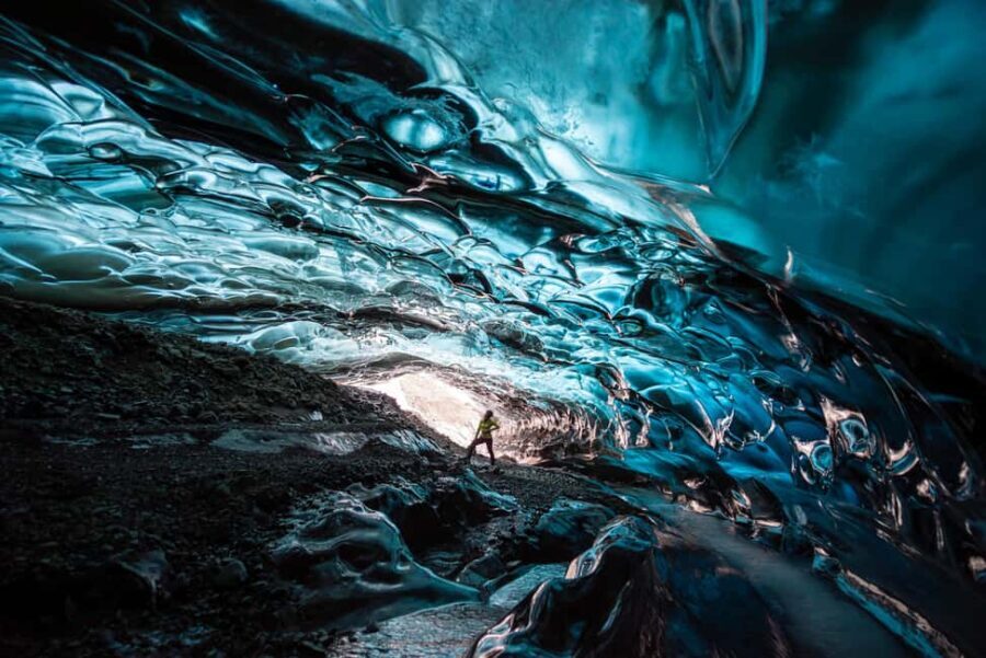 Jökulsárlón: Glacier Hike to a Remote Ice Cave - Practical Details and What to Expect