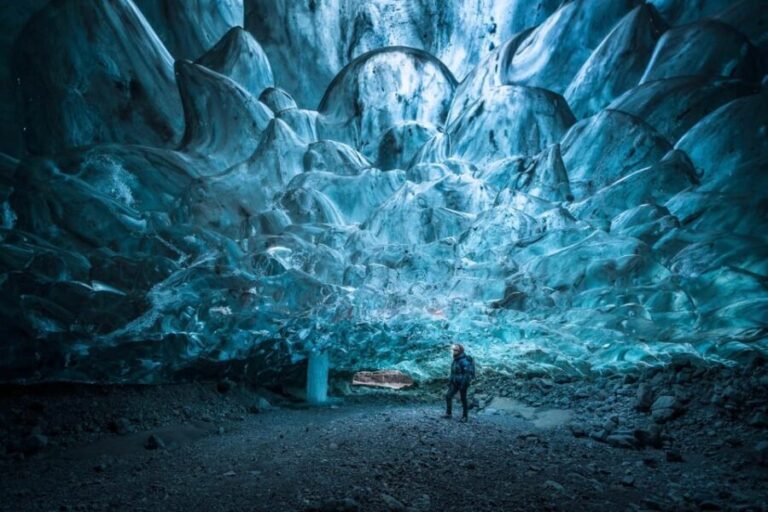 Jökulsárlón: The Original Ice Cave Tour on Vatnajökull - The Short Hike and Ice Cave Access