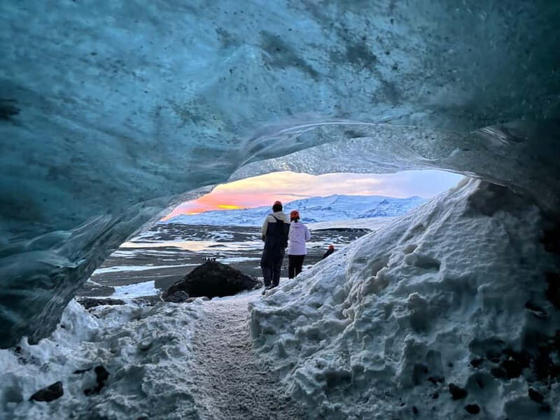 Jökulsárlón: Vatnajökull Glacier Ice Cave Tour by Super Jeep - The Small Details That Matter