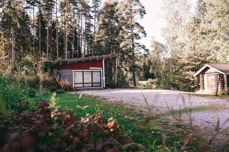 Jyvaskyla: Finnish Smoke Sauna Experience with Jacuzzis - Who Should Consider This Experience?