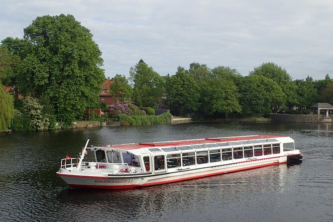 Kanalfahrt - Discover the different faces of the city! - The Pros and Cons of This Canal Tour