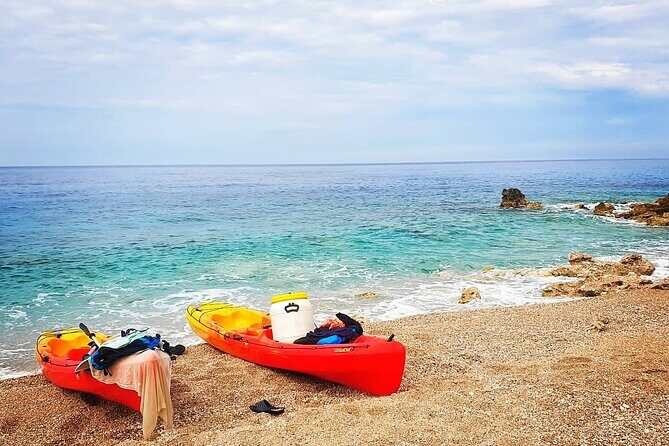 Kayak day in the coastline - What to Expect from the Kayak Coastline Tour