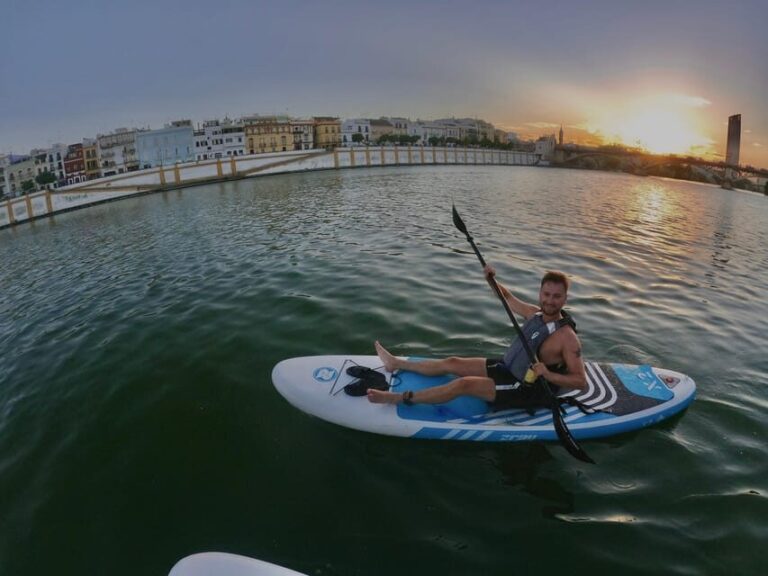 Kayak full moon: Historical part, Triana & La Cartuja - Who Will Love This Tour?