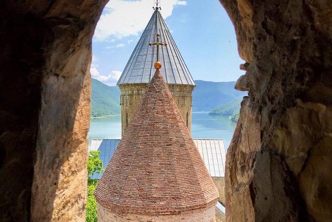 Kazbegi Day Trip (Jinvali, Ananuri, Gudauri, Gergeti church) - What Makes This Tour Stand Out?