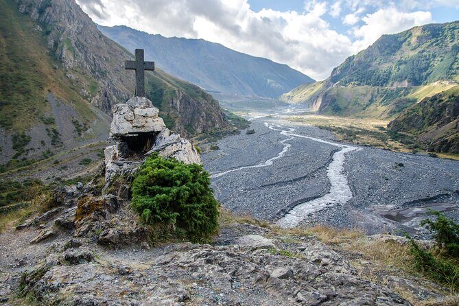 Kazbegi - Half Day Private Tour to Dariali Gorge & Waterfalls - The Itinerary in Detail