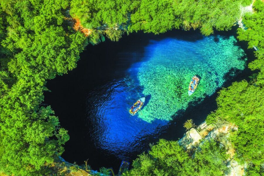 Kefalonia Highlights Robola Winery, Melissani & Fiscardo - What to Expect on the Tour