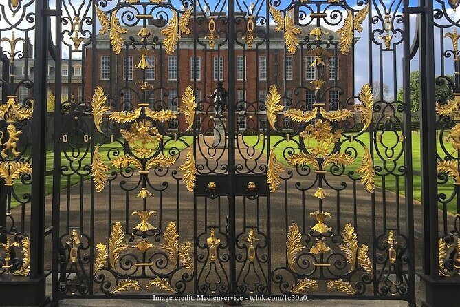 Kensington Private 4h Tour Including The Victoria & Albert Museum - What’s Included and Not