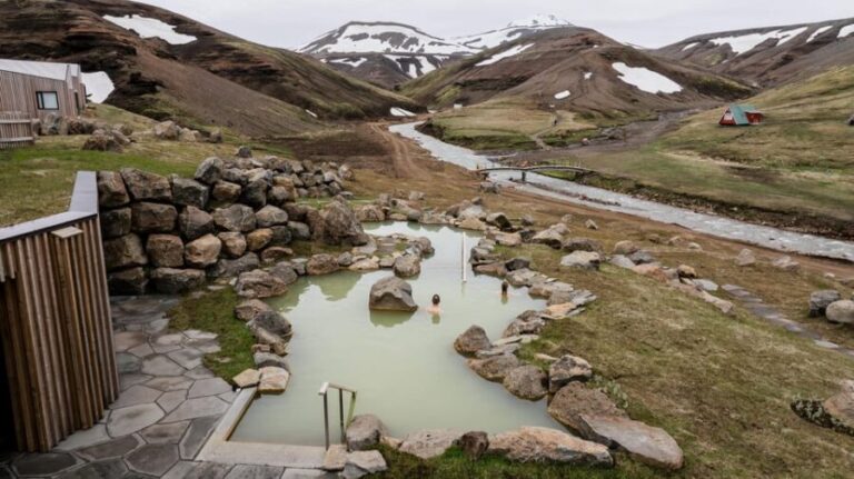 Kerlingarfjöll: Highland Baths Admission - How the Tour Is Structured