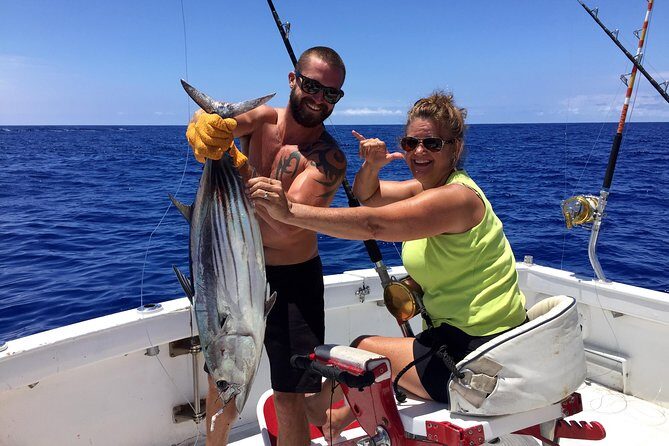Kona Hawaii Fishing/Snorkel Large Group Private Charter on OE - What to Expect from This Kona Private Charter