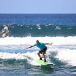Kona Surf Lesson in Kahaluu - Small Group Dynamics and Personalized Guidance
