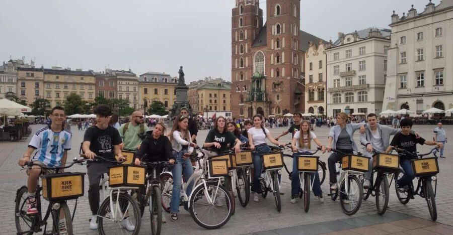 Krakow: 2h World War II, visiting the Ghetto bike tour - The Itinerary Breakdown