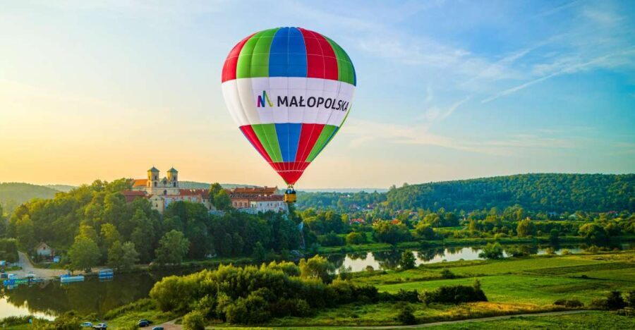 Kraków: Hot Air Balloon Flight with Champagne - The Itinerary Breakdown