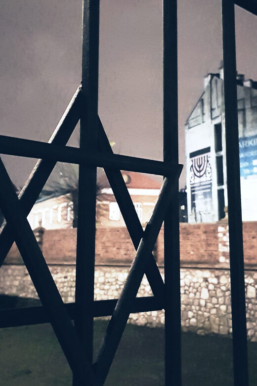 Krakow: Jewish Quarter and Former Ghetto Tour by Golf Cart - Transport and Group Size