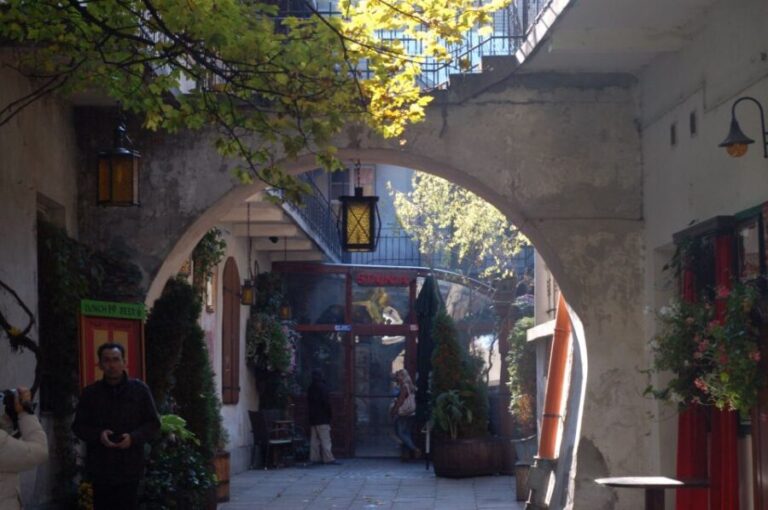 Krakow: Jewish Quarter Guided Walking Tour - A Closer Look at the Tour Experience