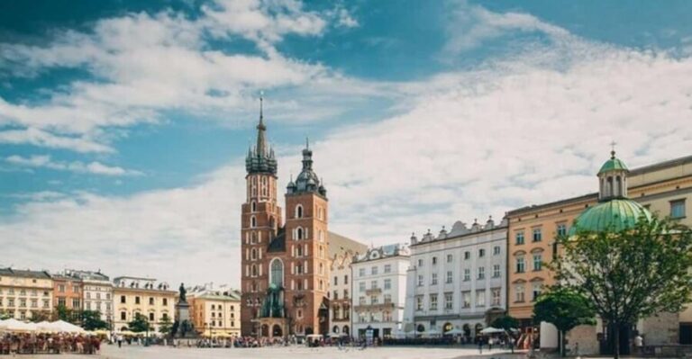 Krakow : Must-See Walking Tour With A Guide - What the Reviews Say