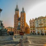 Krakow: Old Town Guided Walking Tour - What to Expect from Your Guides and the Experience
