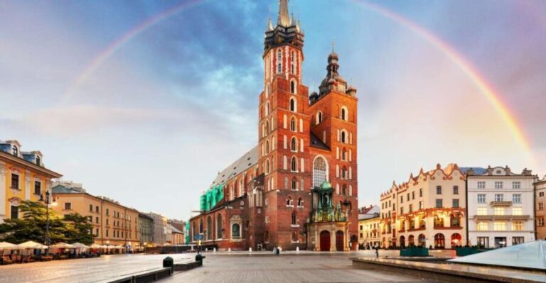 Krakow: Old Town Highlights Private Walking Tour - What to Expect from the Tour