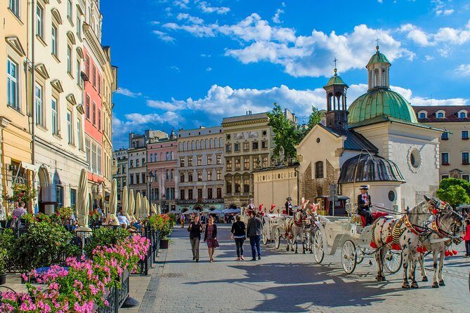Krakow Old Town Highlights Private Walking Tour - Deep Dive into the Itinerary