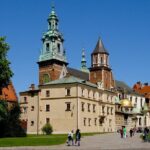 Krakow: Old Town Sightseeing by Golf Cart and Wawel Castle Guided Tour - Who Should Consider This Tour?