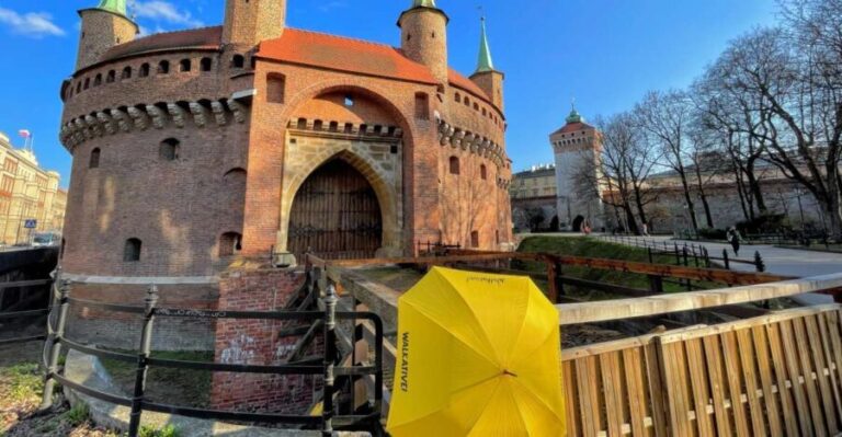 Kraków: Old Town & Wawel Castle Walking Tour - Why the High Ratings and Positive Reviews Matter