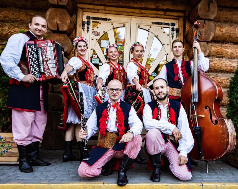 Krakow: Polish Folk Night with Dinner and Unlimited Drinks - The Dinner and Buffet – Is It Worth It?