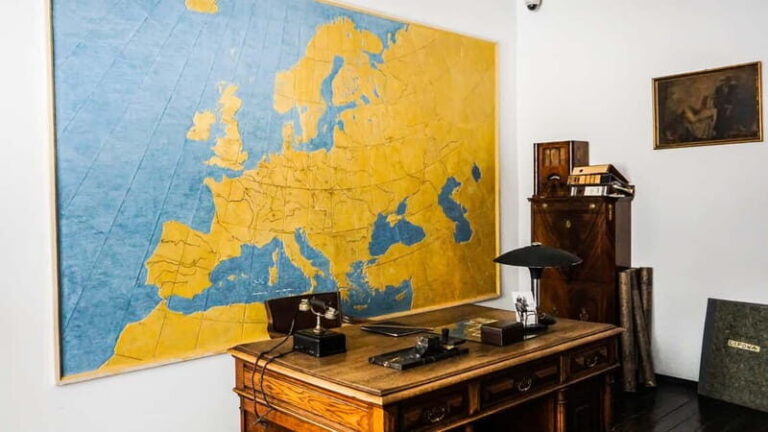 Krakow: Schindler's Factory Tour and Entrance Ticket - What to Expect from the Schindler’s Factory Tour