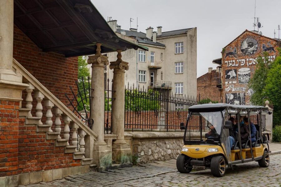 Krakow: Sightseeing Tour by Electric Golf Cart - The Experience on the Ground