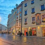Krakow: St. Mary's Basilica visiting with short guided walk - The Walk Through Krakow’s Historic Streets