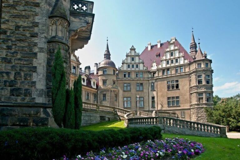 Krakow to Moszna Castle and Plawniowice Guided Tour by Car - FAQ