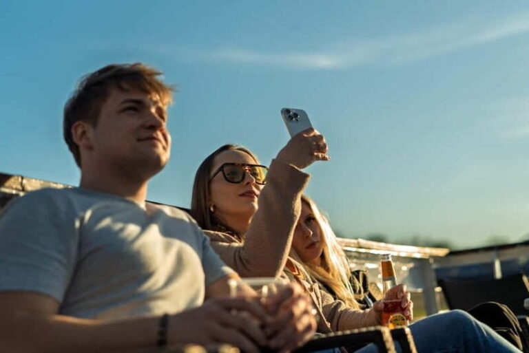 Krakow: Vistula River Sightseeing Cruise with Audio Guide - The Experience of the Tour