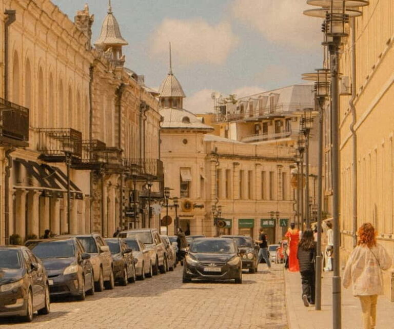 Kutaisi City Walking Tour + Free Wine Tasting - The Experience: What’s Included and What’s Not