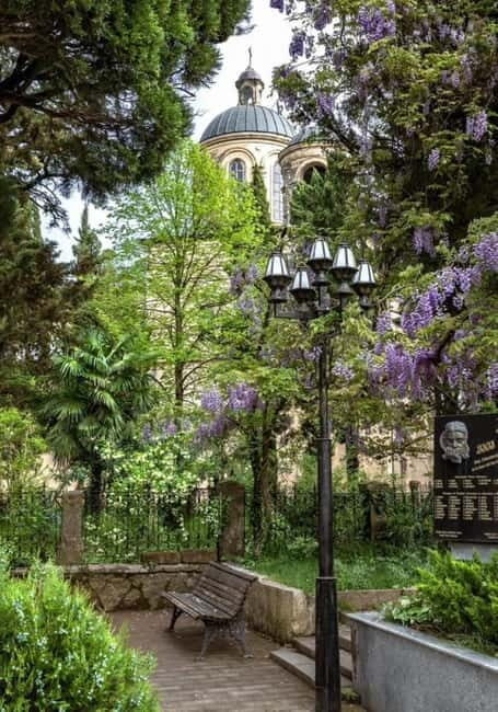 Kutaisi: Historic Walking Tour with Guide, 3 Hours - A Deep Dive into the Kutaisi Walking Tour