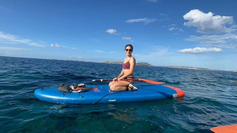 La Maddalena: Stand-Up Paddleboard Yoga Class - What to Expect During the Class
