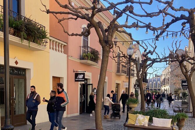 La Roca Village: private Round-Trip Transfer - What to Expect at La Roca Village