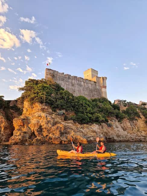 La Spezia: Sunset Kayak & Caves Tour w/ Swimming & Aperitif - The Itinerary Breakdown