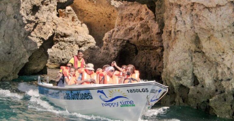 Lagos: Ponta da Piedade Rock Formations Guided Boat Tour - The Experience on the Water
