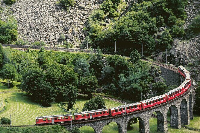 Lake Como cruise, St.Moritz and Bernina Red Train - The Bottom Line