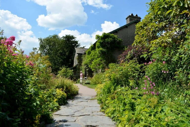 Lake District: Beatrix Potter Half-Day Tour - Transportation and Group Size