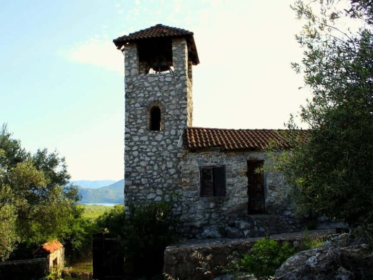 Lake Skadar: Guided Panoramic Boat Tour to Kom Monastery - The Itinerary in Detail