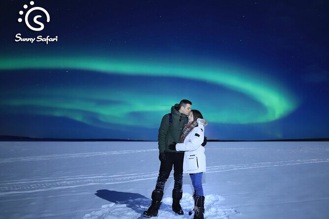 Lakeside Auroras Paparazzi Photography - The Pros and Cons of the Tour