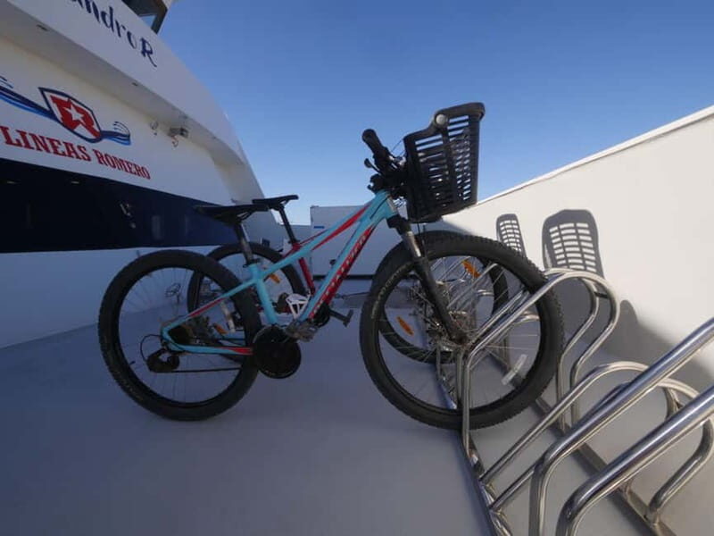 Lanzarote: Ferry to La Graciosa with Wi-Fi (free parking) - The Itinerary and What You Can Expect