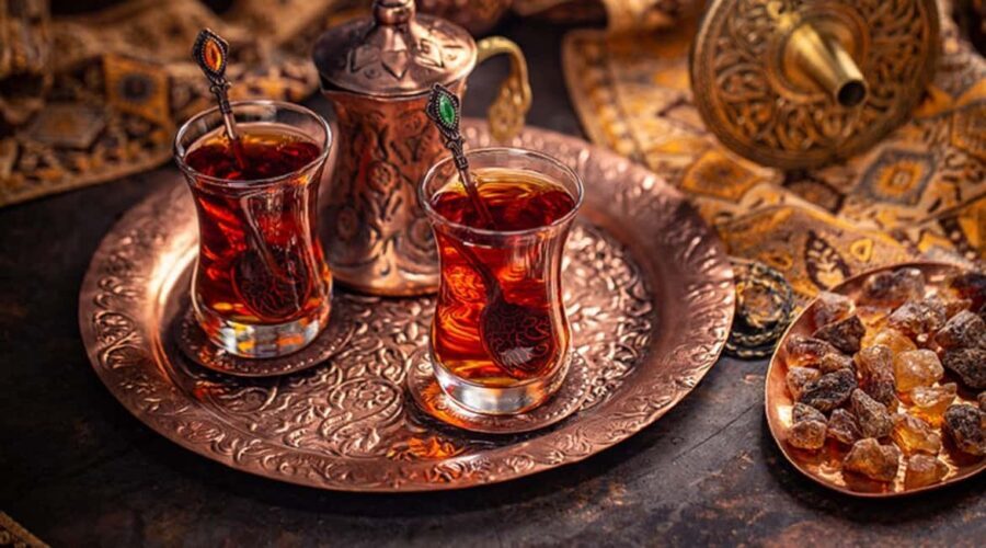 L'Aquila: Persian Carpet Tour with Tea and Q&A - The Itinerary in Detail