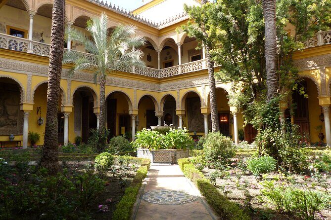 Las Dueñas Palace Guided Tour in Seville with Entrance Included - The Itinerary: What to Expect on Your Visit